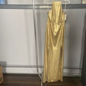 beautiful tight new dress! thin fabric ! Size 0 , collar gold , H Halston